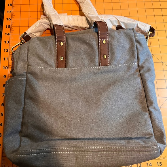 Maika ‘Big Sur’ Commuter Tote and Zipper Pouch set - Picture 5 of 9